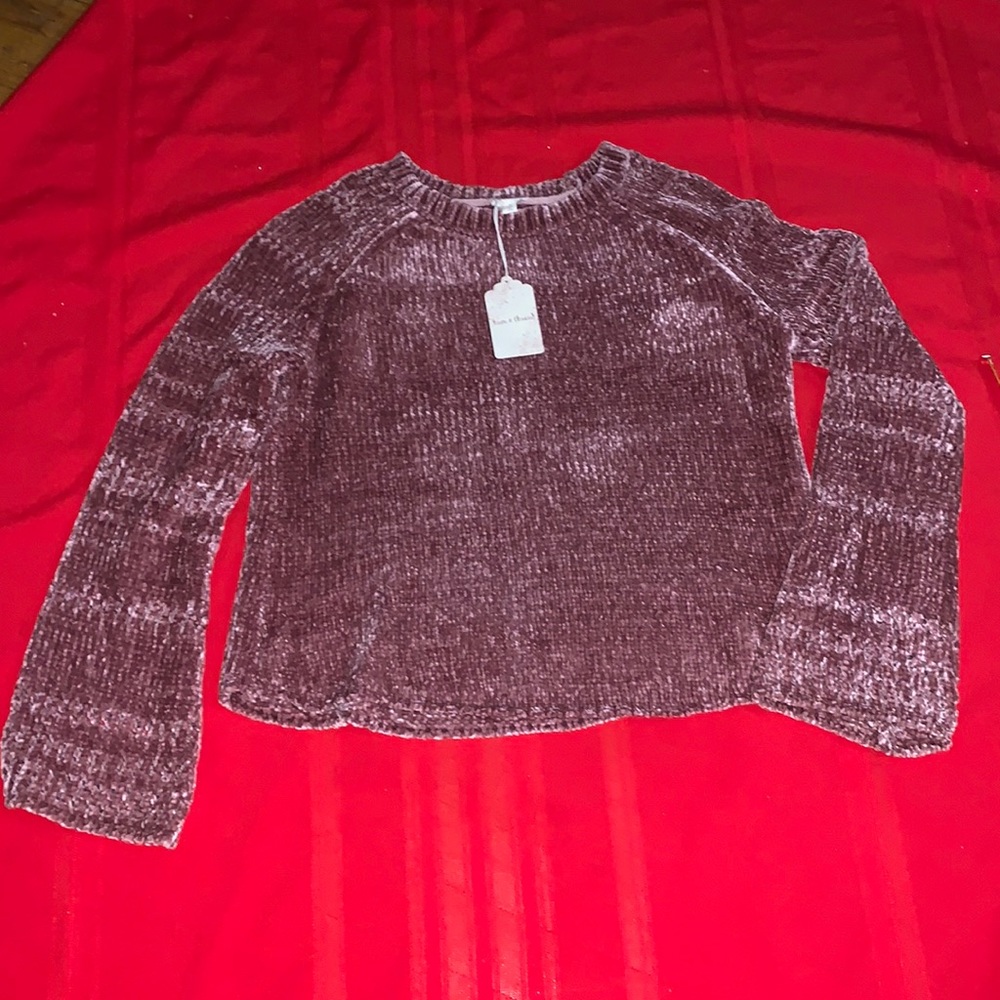 Mauve Hem & Thread Bell Sleeve Sweater